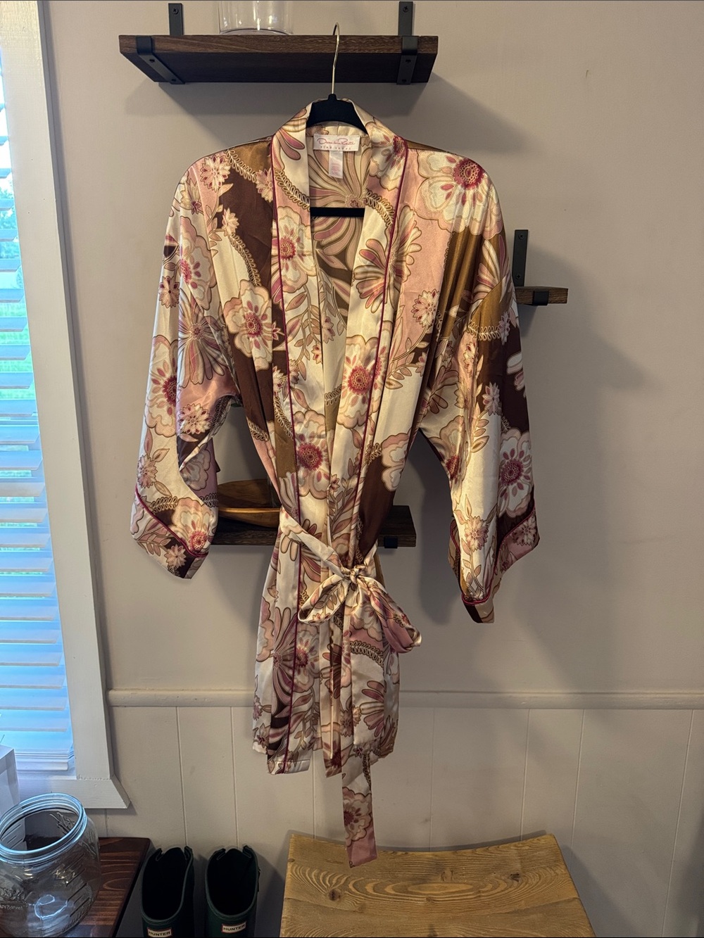 Oscar de la Renta Floral Satin Kimono.    L/Xl